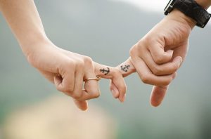 Prawdziwa miłość – kiedy mąż pozwala Ci się zdrzemnąć