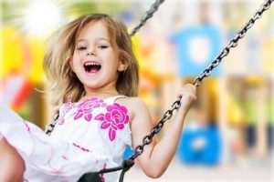 Dziecko na huśtawce