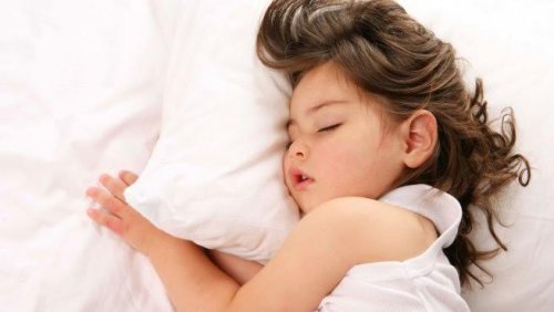 Ile godzin snu potrzebuje dziecko na każdym etapie rozwoju