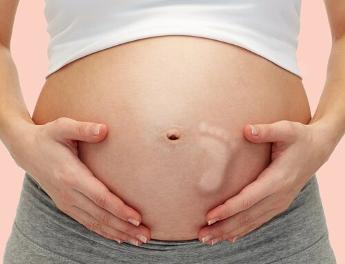 Ruchy dziecka - jak często powinnaś odczuwać je podczas ciąży?