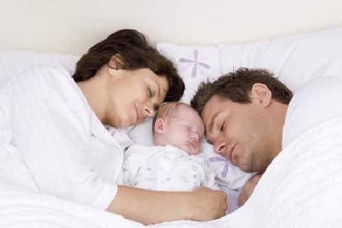 Wspólne spanie – jak może wpłynąć na związek