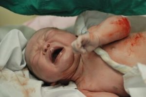 Faza porodu to ostatni etap ciąży. Z czego się składa i jak przebiega?