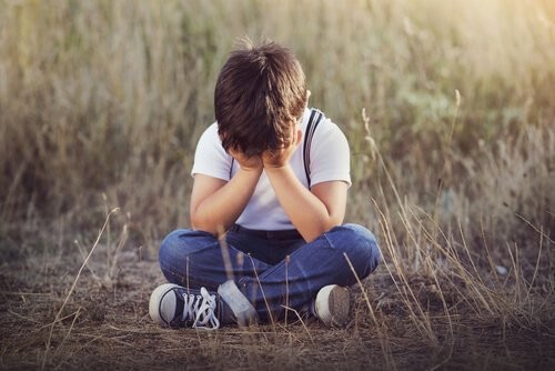 Zaniedbanie emocjonalne u dzieci – 4 objawy