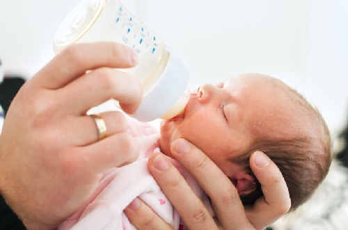 Mleko matki w proszku: Przełomowe odkrycie naukowców!
