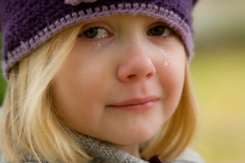 Płacząca dziewczynka