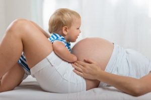 Bycie mamą po raz drugi – czym różni się od pierwszego razu?