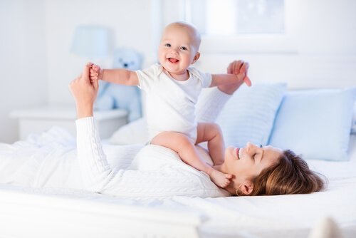 Jak wzmocnić mięśnie niemowlęcia: 8 ćwiczeń