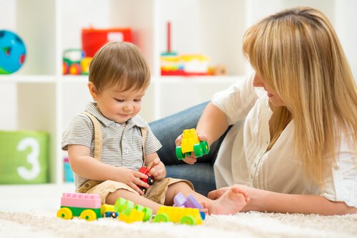 Zabawki edukacyjne dla 2-latków: 9 przykładów