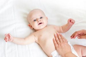 Zaparcia u dzieci: 5 technik leczniczego masażu