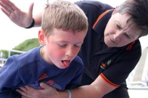 Dziecko połknęło jakiś przedmiot: co robić?