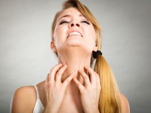 Pokrzywka podczas ciąży: jak sobie z nią radzić?