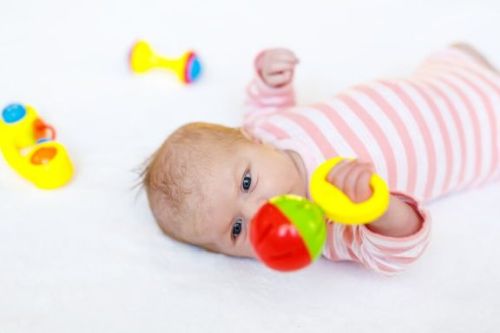 Zabawki dla noworodków: 8 najlepszych pomysłów