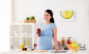 Koktajle warzywno-owocowe dla kobiet w ciąży: 4 przepisy