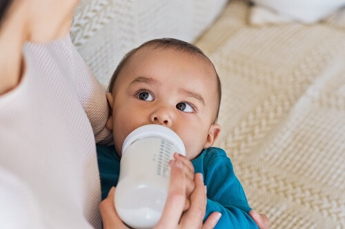 Mleko dla niemowlęcia – 4 najpopularniejsze rodzaje