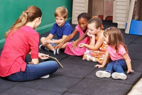 Jak nauczyć dzieci rozwiązywania konfliktów przez zabawę