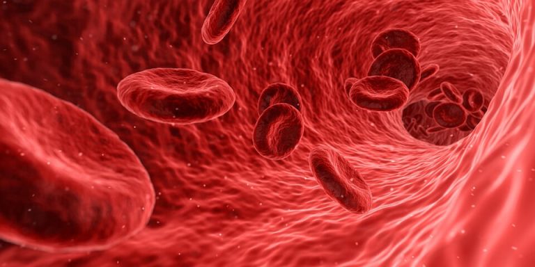 Komórki krwi płynące w żyle - zespół Hughesa i powikłania