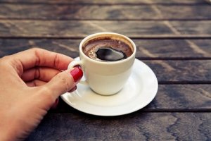 Spożywanie kofeiny podczas karmienia piersią