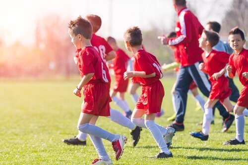 Trening piłki nożnej dla dzieci