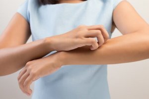 Uczucie mrowienia: jakie są jego ukryte przyczyny?