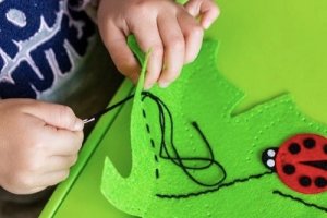Zabawki DIY: podaruj dziecku radość