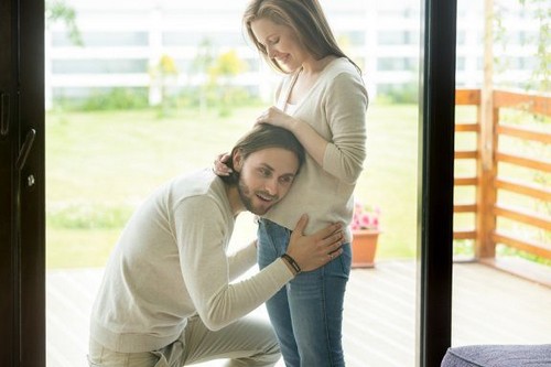 Rozmowa z dzieckiem podczas ciąży – jakie ma znaczenie?
