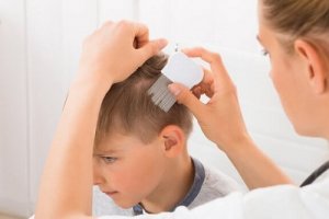 Łuszczyca u dziecka: dowiedz się, jak z nią walczyć domowymi sposobami