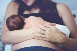 Nieregularna miesiączka podczas laktacji - czy wiesz, z czym się wiąże?
