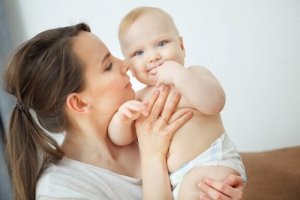 Zapach noworodka: jak pachnie nowo narodzone dziecko?