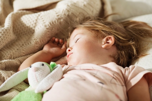 Sen dziecka - co zrobić gdy dziecko nie chce spać w swoim łóżku