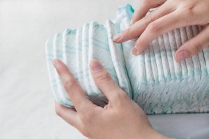 Rowerek trójkołowy z pieluszek: jak go wykonać?