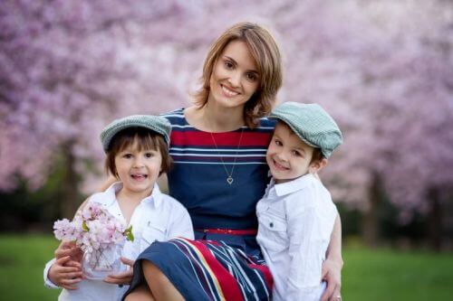 Mama i dwoje dzieci