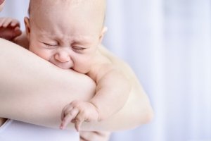 Wgłobienie u dziecka – objawy i leczenie