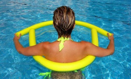 Hydroterapia dla kobiet w ciąży łagodzi ból