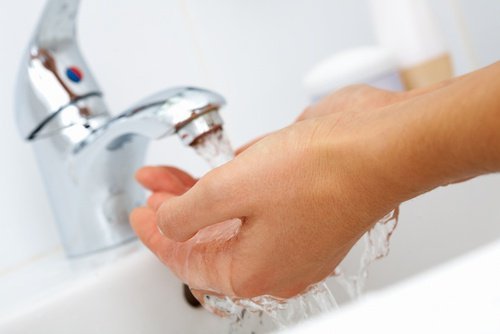 Mycie rąk pomaga uniknąć przeziębienia