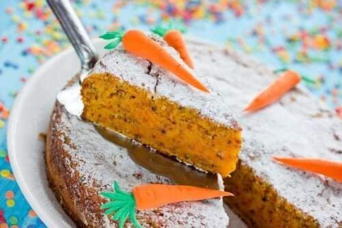 Ciasto marchewkowe to świetna opcja na przyjęcie urodzinowe