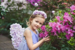 Jak zrobić wianki z kwiatów dla dziewcząt?