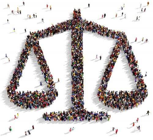 Waga ułożona z ludzi - porównywanie społeczne