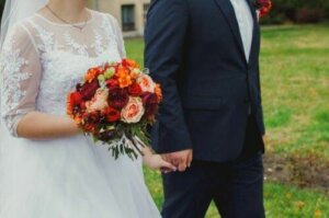 Dlaczego panny młode noszą biel w dzień ślubu?