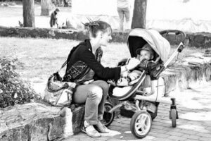 Pierwsze dziecko i lawina dobrych rad ze wszystkich stron