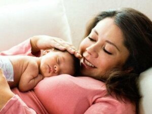 Pielęgnacja ciała po porodzie - poznaj najważniejsze wskazówki!