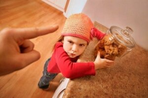 Skuteczne karcenie - 5 umiejętności, które muszą posiadać rodzice