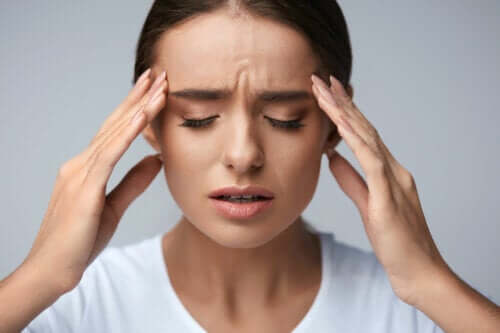 Poporodowe bóle głowy: wszystko, co musisz wiedzieć na ich temat