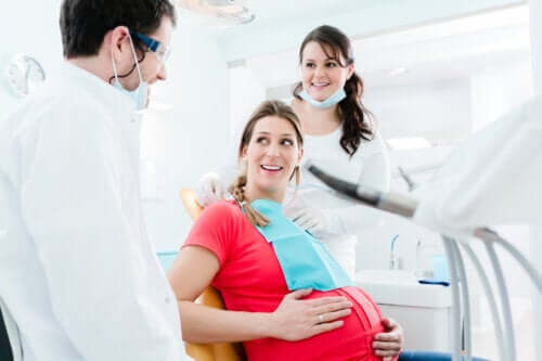 Czy wybielanie zębów podczas ciąży jest bezpieczne?