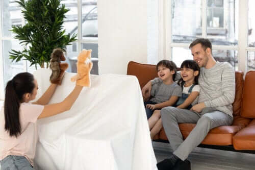 Korzyści, jakie oferuje dzieciom zabawa lalkami we wczesnym dzieciństwie