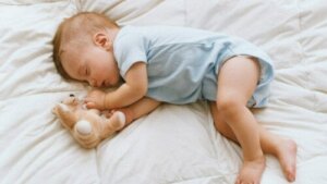 Jak i kiedy przenieść dziecko do jego sypialni? Oto kilka porad!